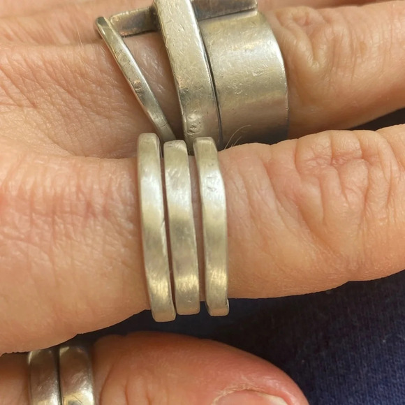 Special order only!! Stack of 3 rustic sterling silver bands / rings - Picture 3 of 14